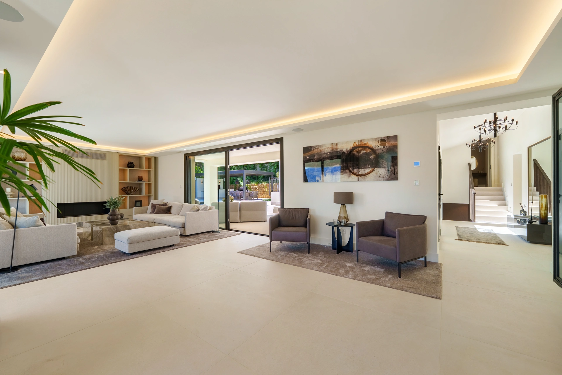 Villa en venta en Nueva Andalucia, Marbella