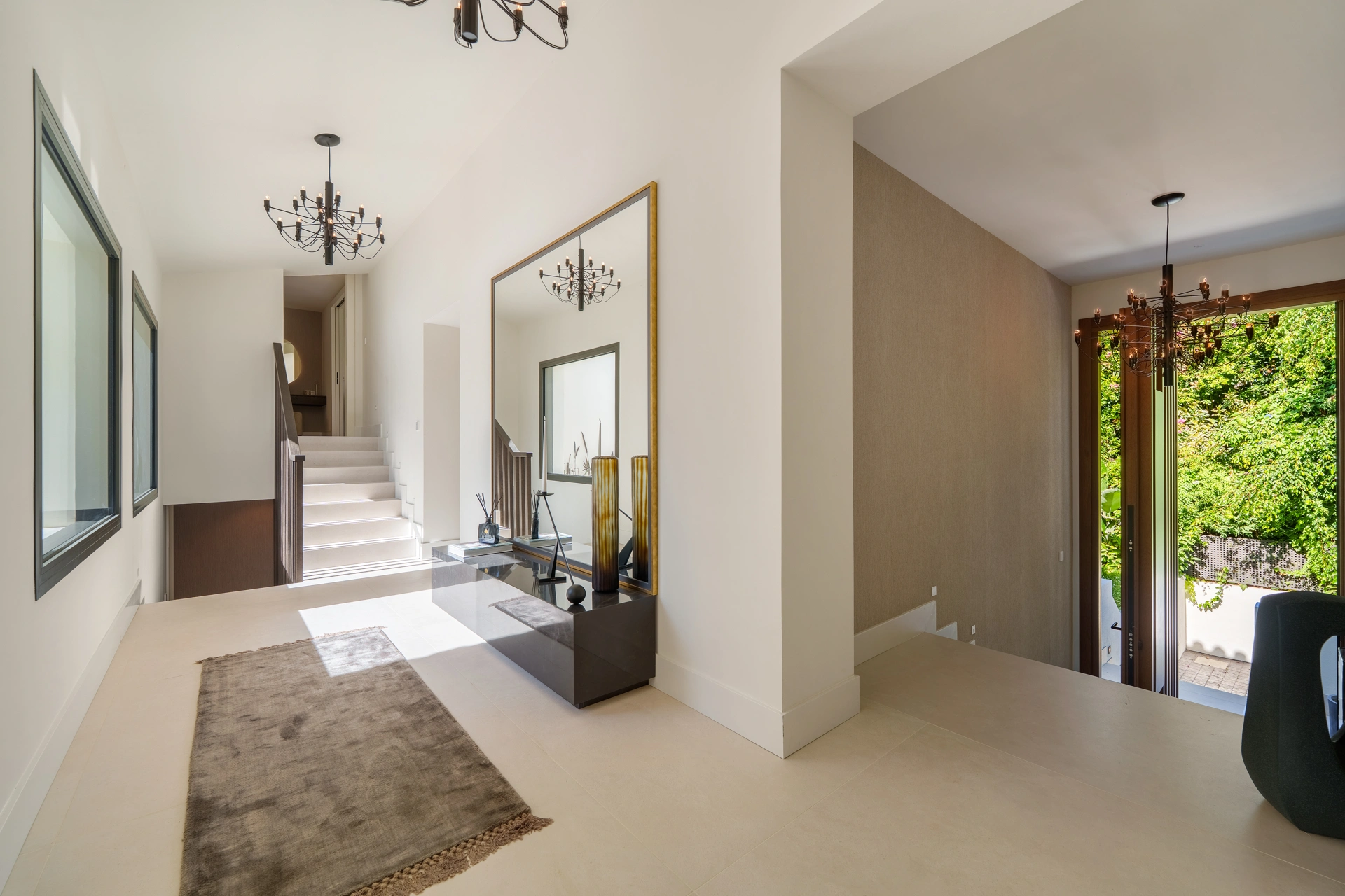 Villa en venta en Nueva Andalucia, Marbella
