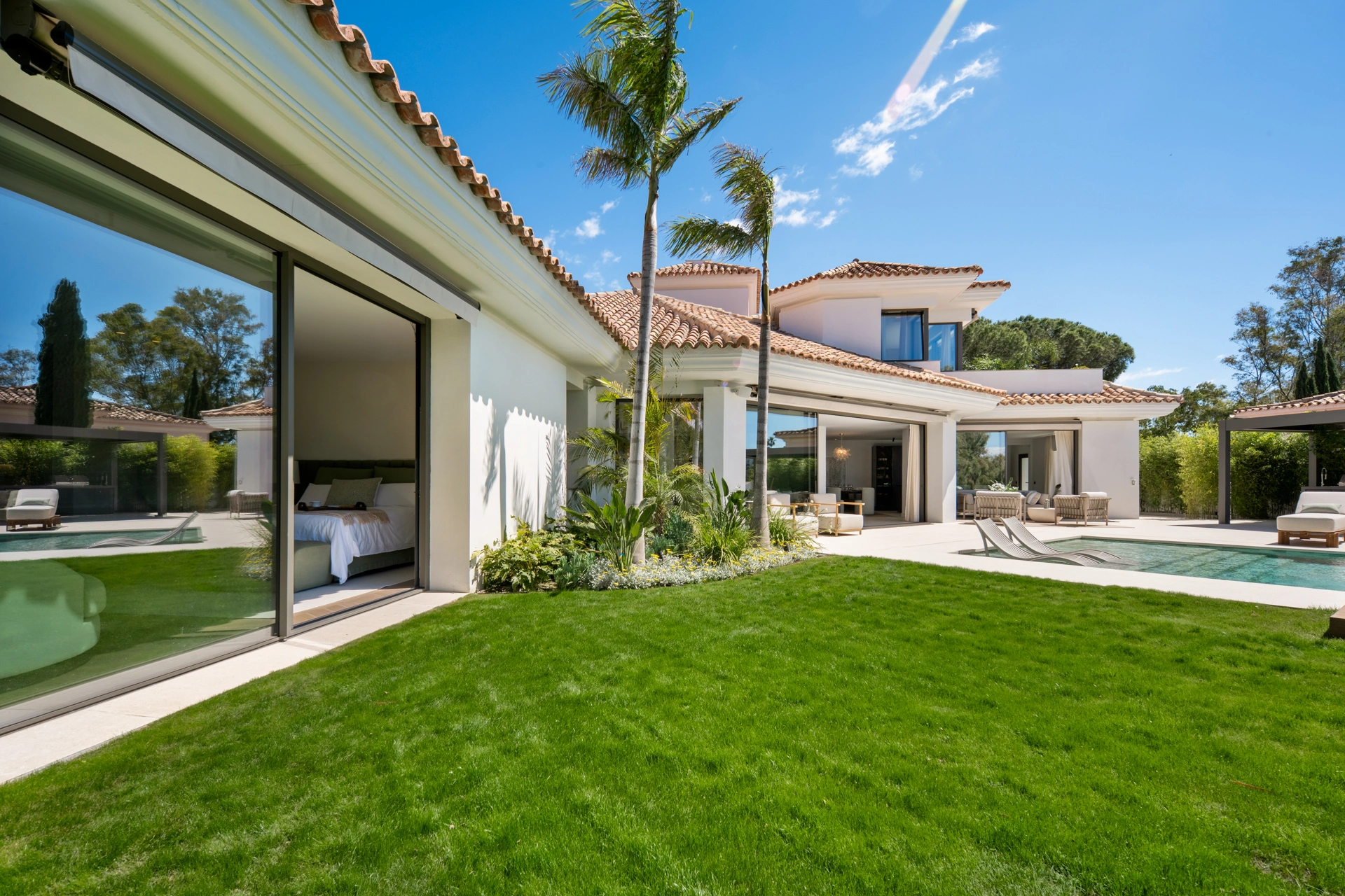 Villa en venta en El Herrojo, Benahavis