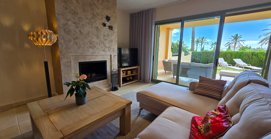 Vivir en Planta Baja con Jardín Privado en Los Flamingos