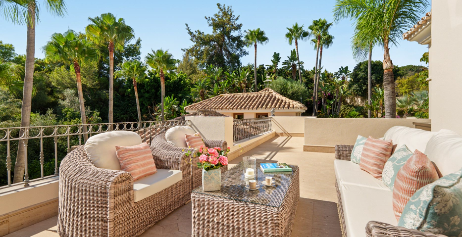 Impresionante Villa Andaluza en Lomas de Marbella Club