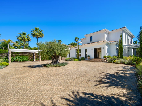 Obra Maestra Frente al Golf en Marbella
