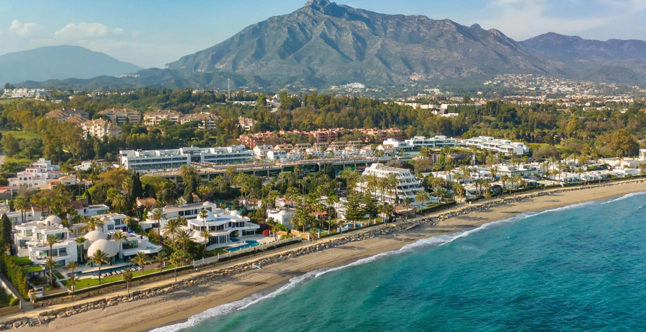 El Lienzo para una Residencia Excepcional en Marbella