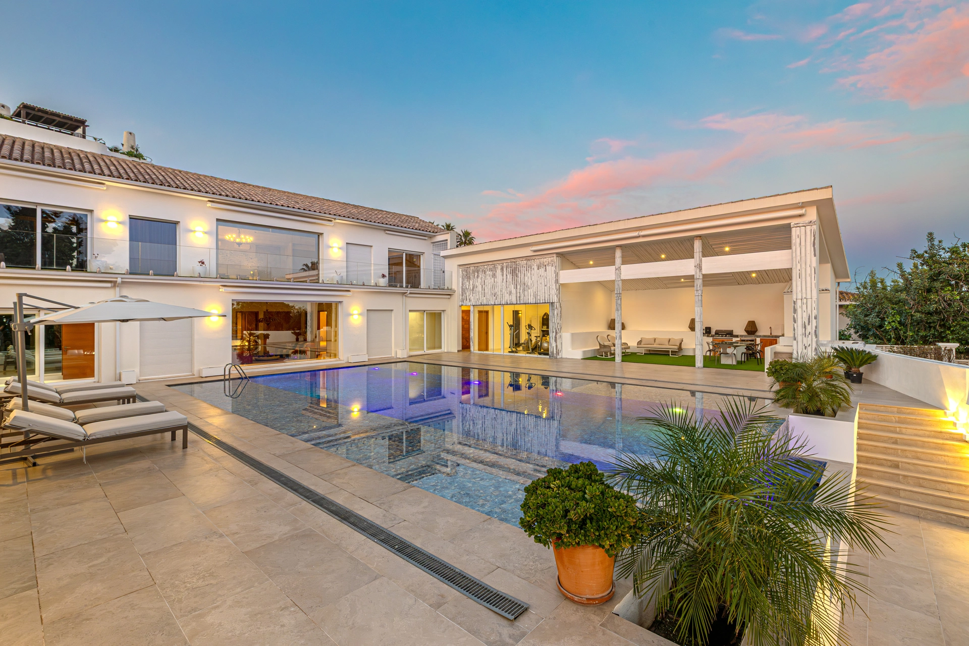 Villa for sale in Guadalmina Alta, San Pedro de Alcantara