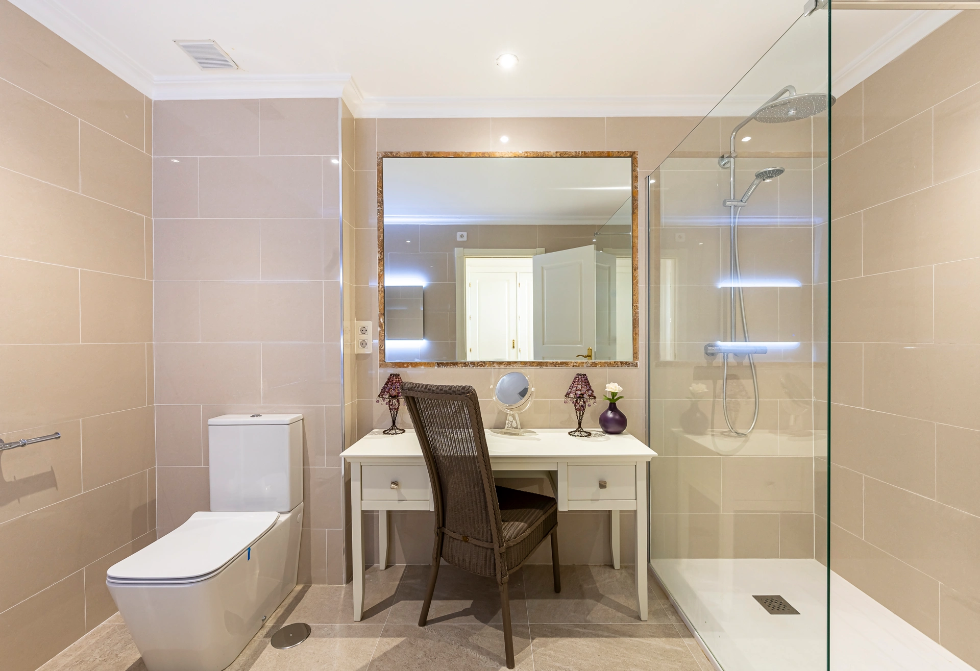 Apartment for sale in Benavista, Estepona East