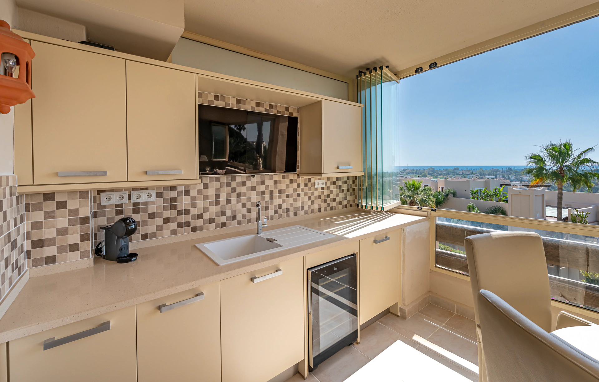 Apartment for sale in Benavista, Estepona East
