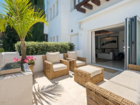 Elegant One-Bedroom Apartment in Puente Romano, Marbella’s Golden Mile
