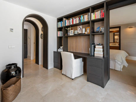 Elegant One-Bedroom Apartment in Puente Romano, Marbella’s Golden Mile