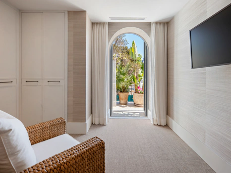 Elegant One-Bedroom Apartment in Puente Romano, Marbella’s Golden Mile