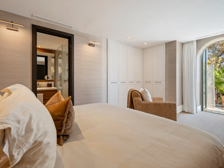 Elegant One-Bedroom Apartment in Puente Romano, Marbella’s Golden Mile