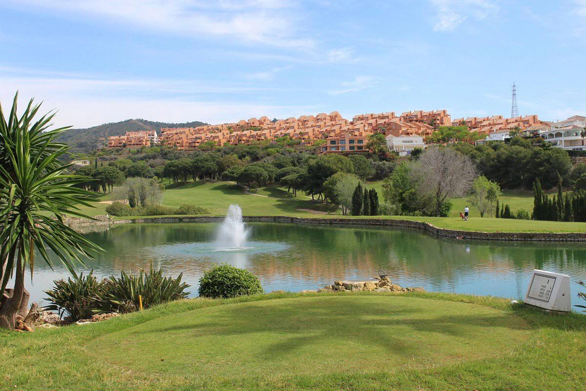 Ground Floor Apartment for rent in La Reserva de Marbella, Marbella East