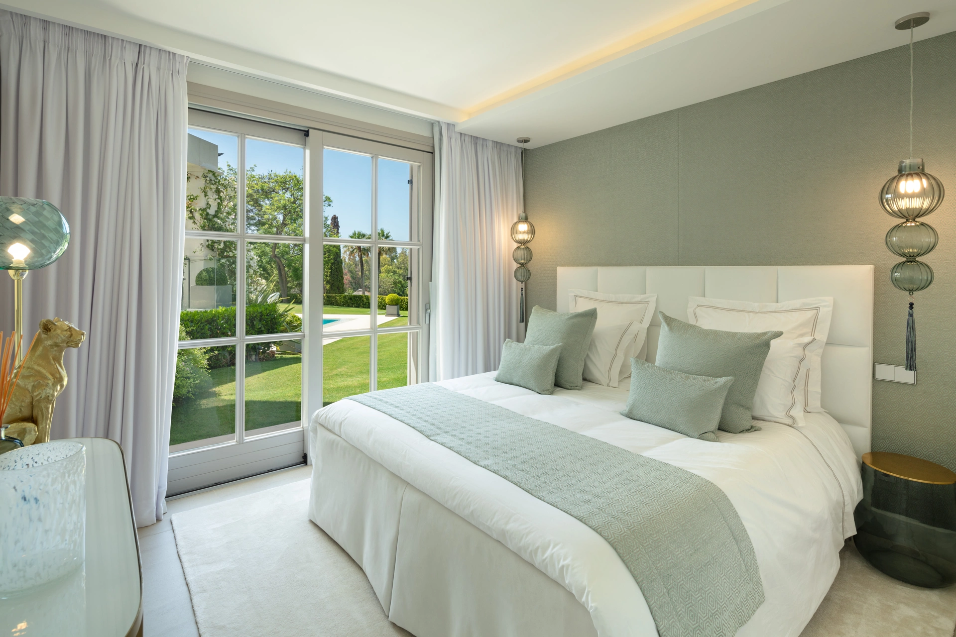 Villa en venta en Nueva Andalucia, Marbella