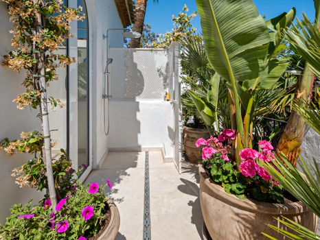 Elegant One-Bedroom Apartment in Puente Romano, Marbella’s Golden Mile