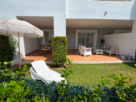 Elegant 2-Bedroom Ground Floor Apartment with Private Garden in Cortijo del Mar, El Paraíso