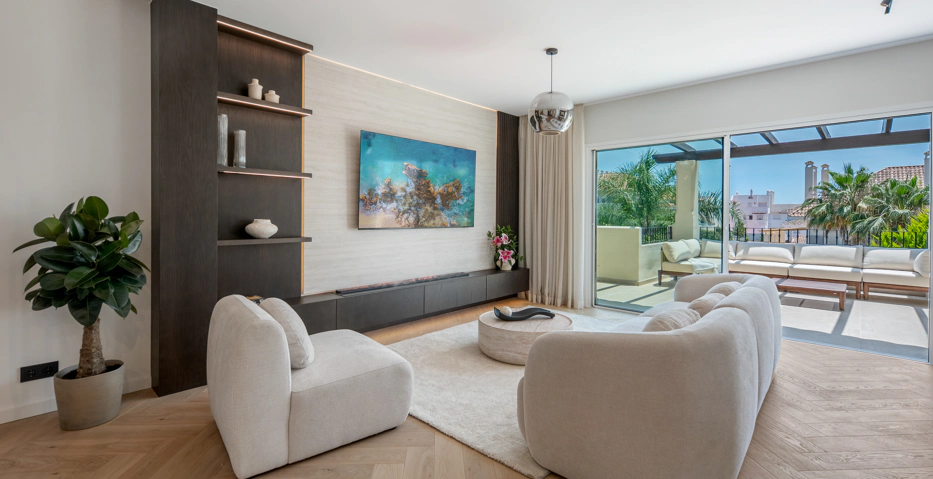 EXCLUSIVE PH IN ALOHA HILL