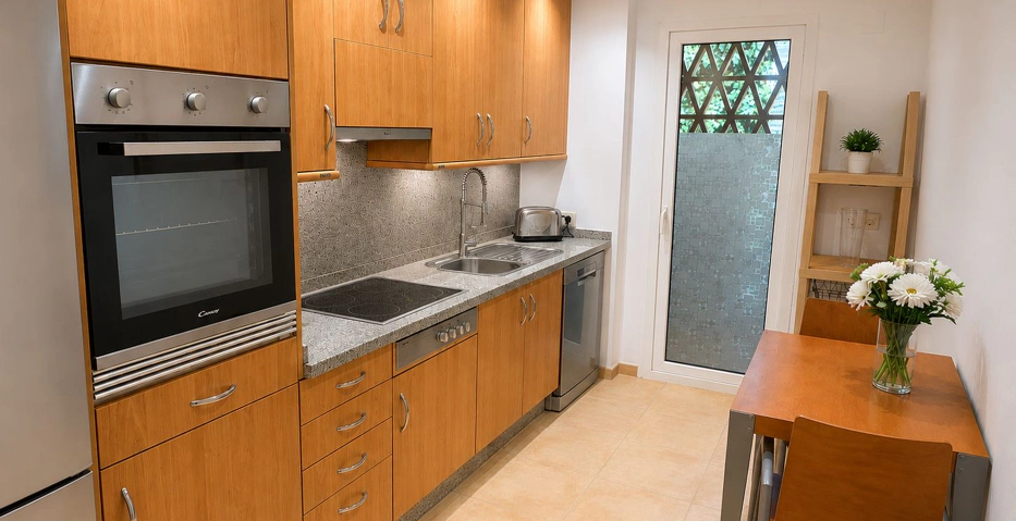 Luminoso Apartamento de 2 Dormitorios con Terraza Privada Orientada al Sur | Cumbres del Rodeo, Nueva Andalucía