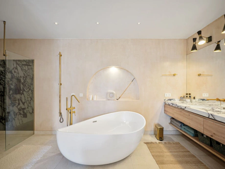 4 Bedrooms - Sea Views - Blend of Andalusian Heritage and Nordic Sophistication on the Golden Mile