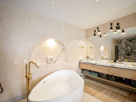 4 Bedrooms - Sea Views - Blend of Andalusian Heritage and Nordic Sophistication on the Golden Mile