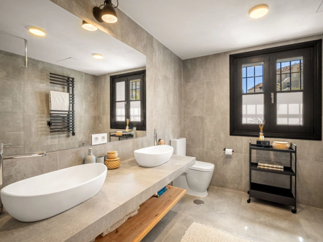 4 Bedrooms - Sea Views - Blend of Andalusian Heritage and Nordic Sophistication on the Golden Mile