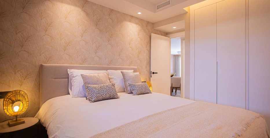 Moderno Apartamento de 3 Dormitorios en Planta Baja | Junto a la Playa entre Puerto Banús y San Pedro