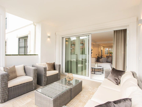 Modern 3-Bedroom Ground Floor Apartment Steps from the Beach in San Pedro de Alcántara