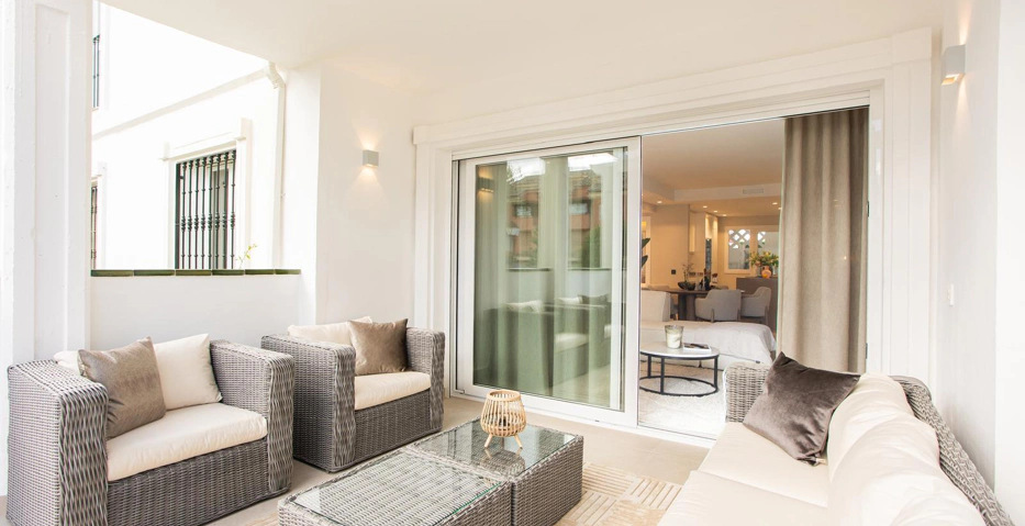 Moderno Apartamento de 3 Dormitorios en Planta Baja | Junto a la Playa entre Puerto Banús y San Pedro