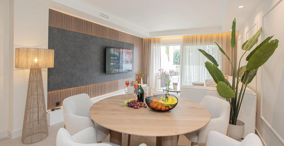 Moderno Apartamento de 3 Dormitorios en Planta Baja | Junto a la Playa entre Puerto Banús y San Pedro