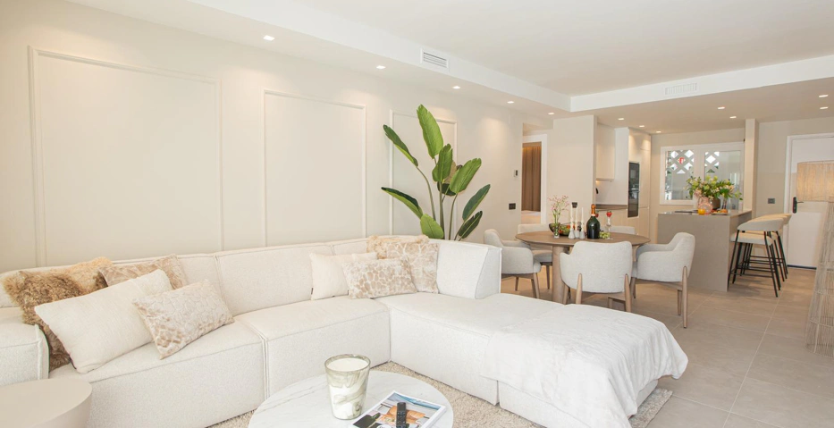 Moderno Apartamento de 3 Dormitorios en Planta Baja | Junto a la Playa entre Puerto Banús y San Pedro