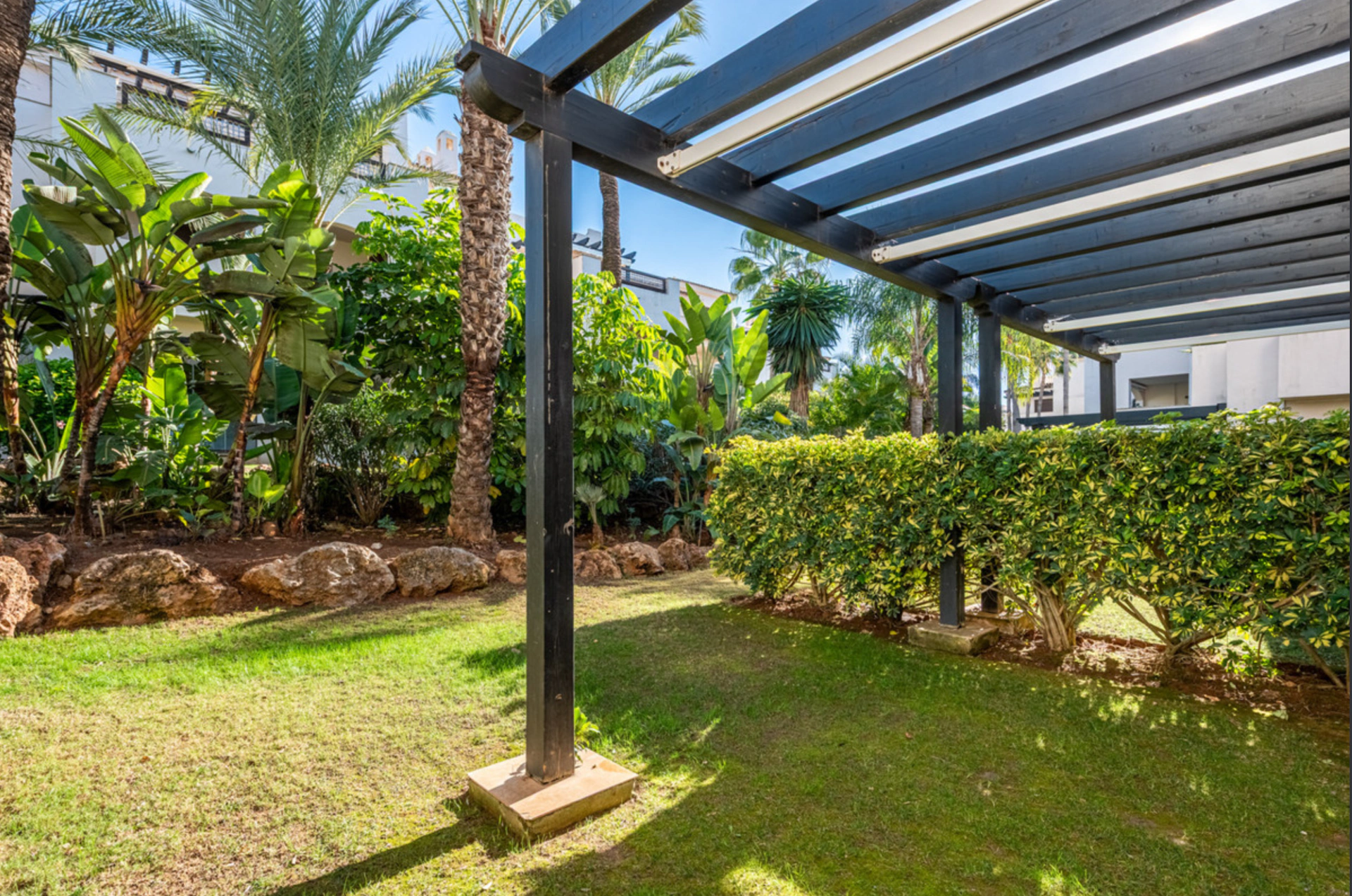 Ground Floor Apartment for sale in Nueva Andalucia, Marbella