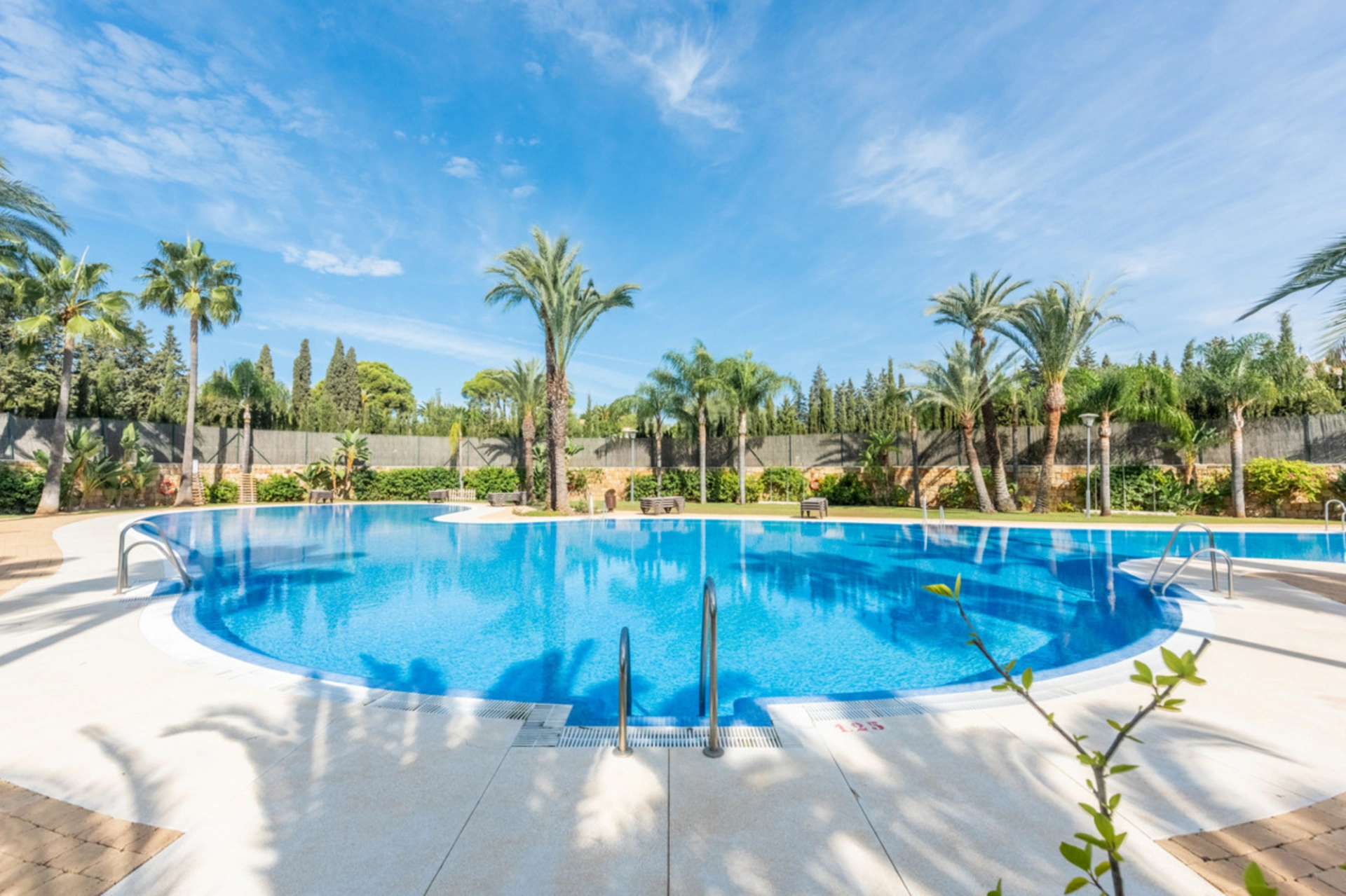 Ground Floor Apartment for sale in Nueva Andalucia, Marbella