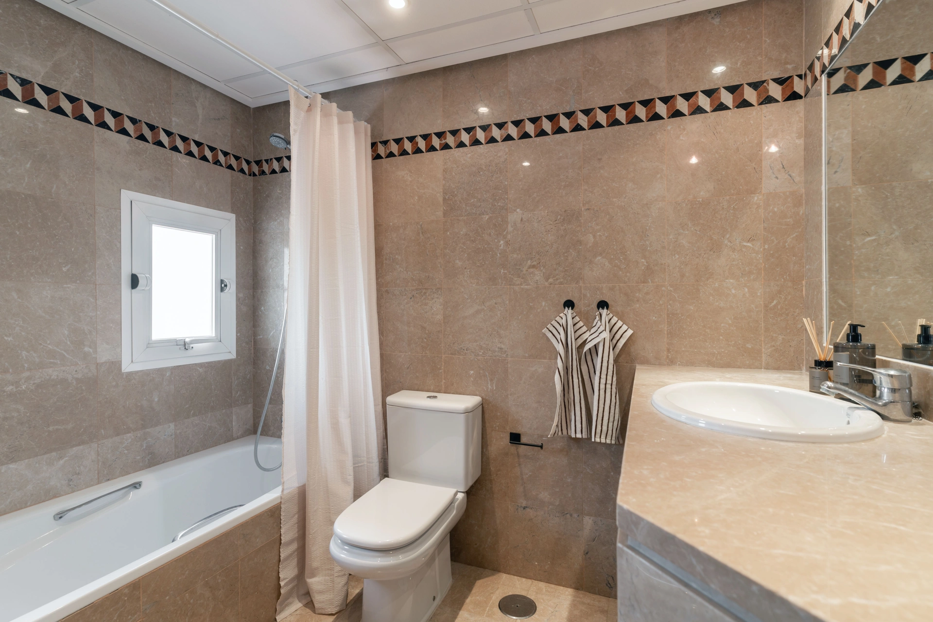 Town House for rent in Eagles Village, Benahavis