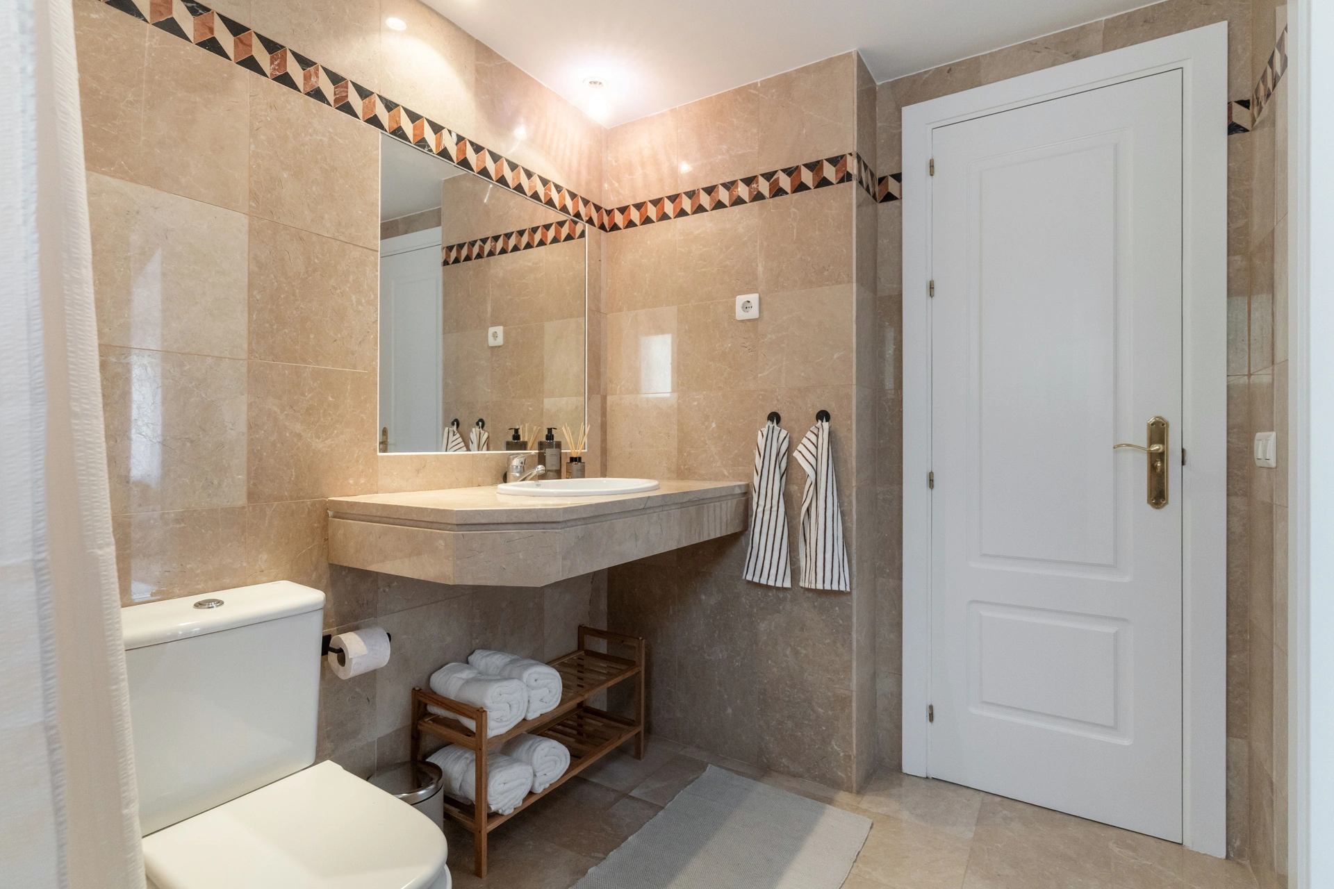 Town House for rent in Eagles Village, Benahavis