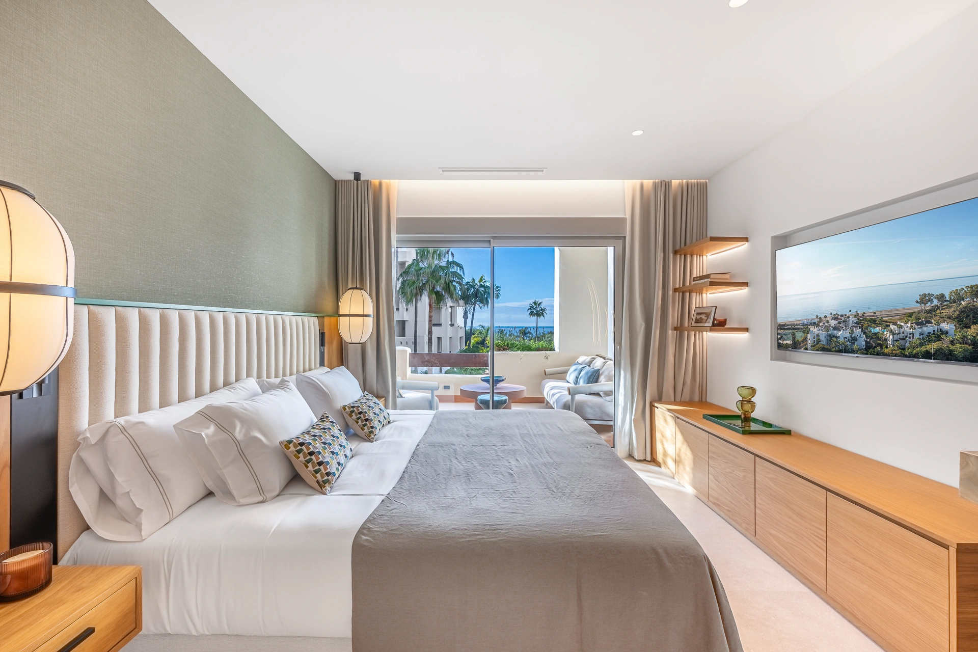 Apartment for sale in Bahía del Velerín, Estepona East