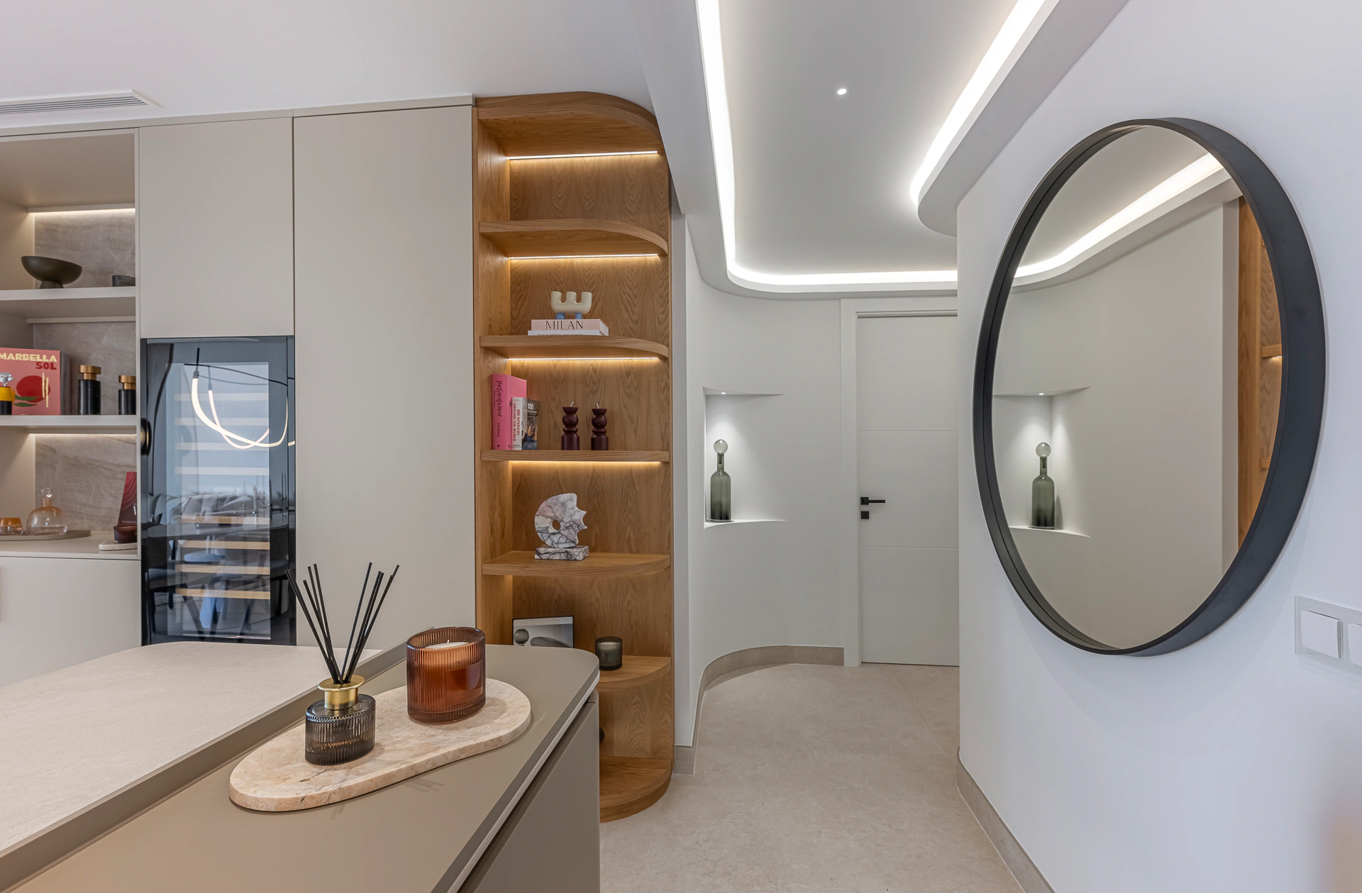 Apartment for sale in Bahía del Velerín, Estepona East