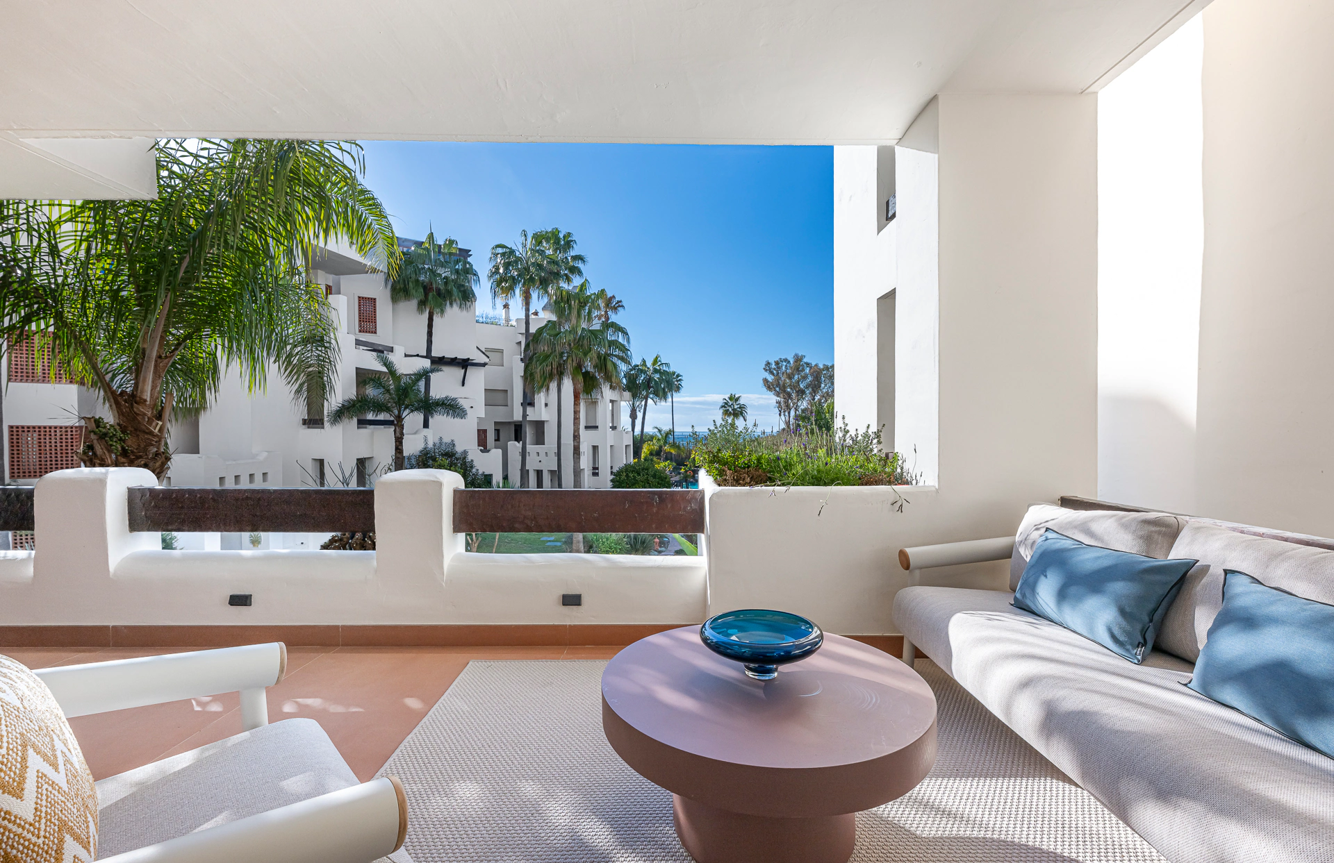 Apartment for sale in Bahía del Velerín, Estepona East