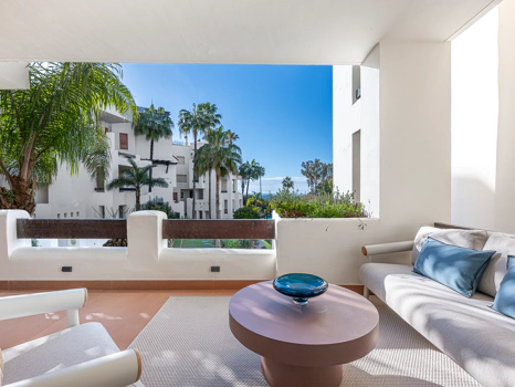 Exclusive Beachfront Apartment in Bahía del Velerín, Estepona