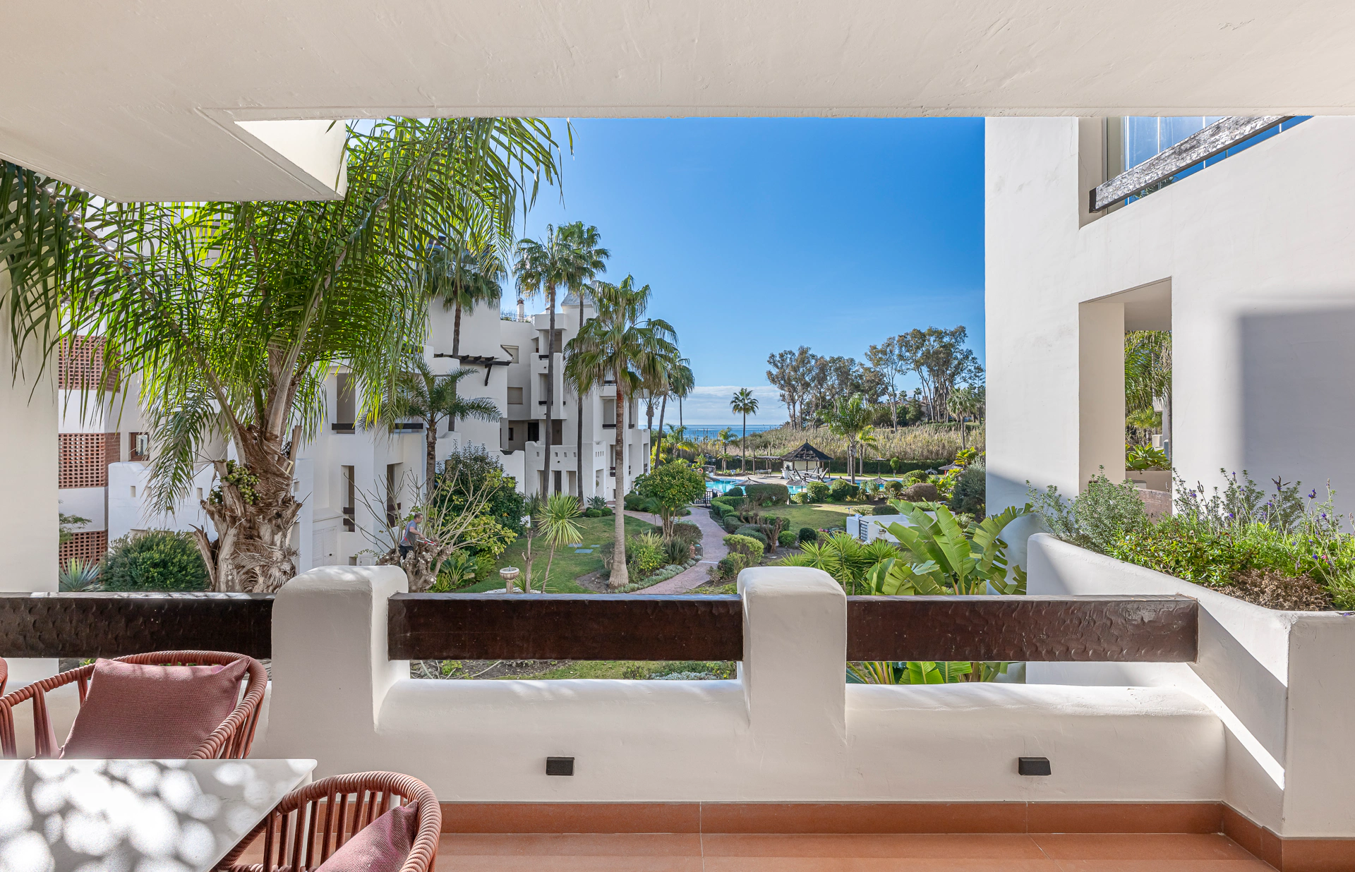 Apartment for sale in Bahía del Velerín, Estepona East