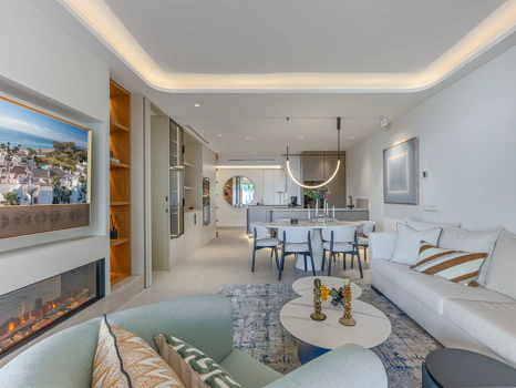 Exclusive Beachfront Apartment in Bahía del Velerín, Estepona