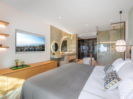Exclusive Beachfront Apartment in Bahía del Velerín, Estepona