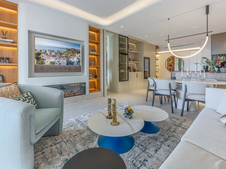 Exclusive Beachfront Apartment in Bahía del Velerín, Estepona