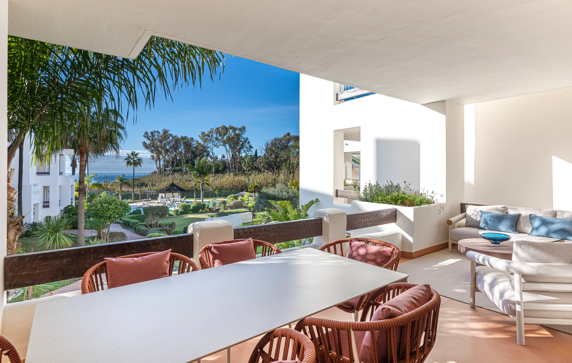 Apartment for sale in Bahía del Velerín, Estepona East