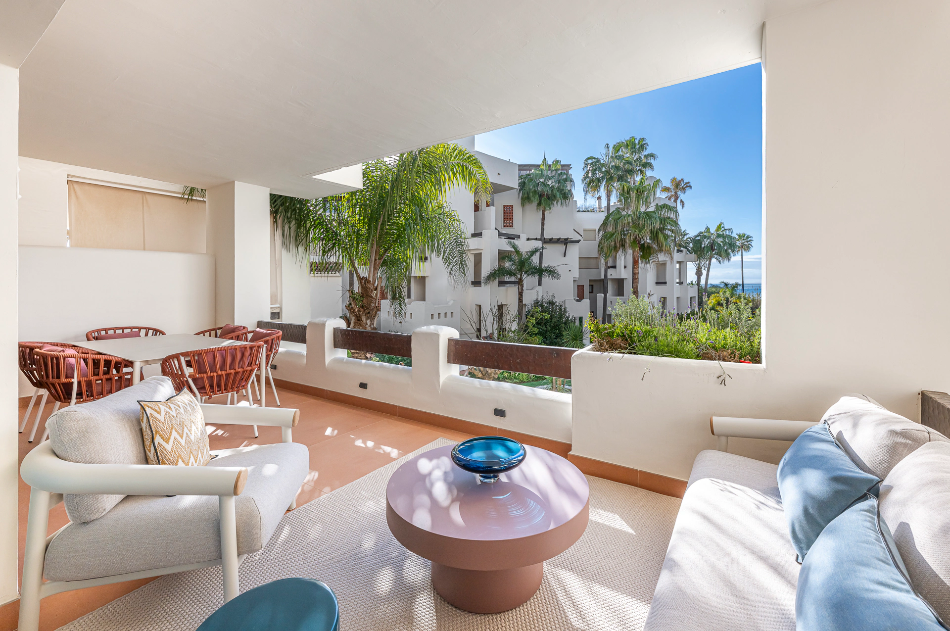 Apartment for sale in Bahía del Velerín, Estepona East