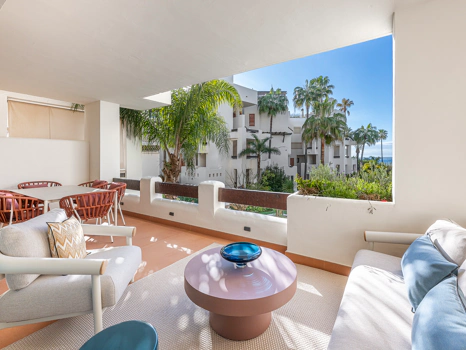 Exclusive Beachfront Apartment in Bahía del Velerín, Estepona