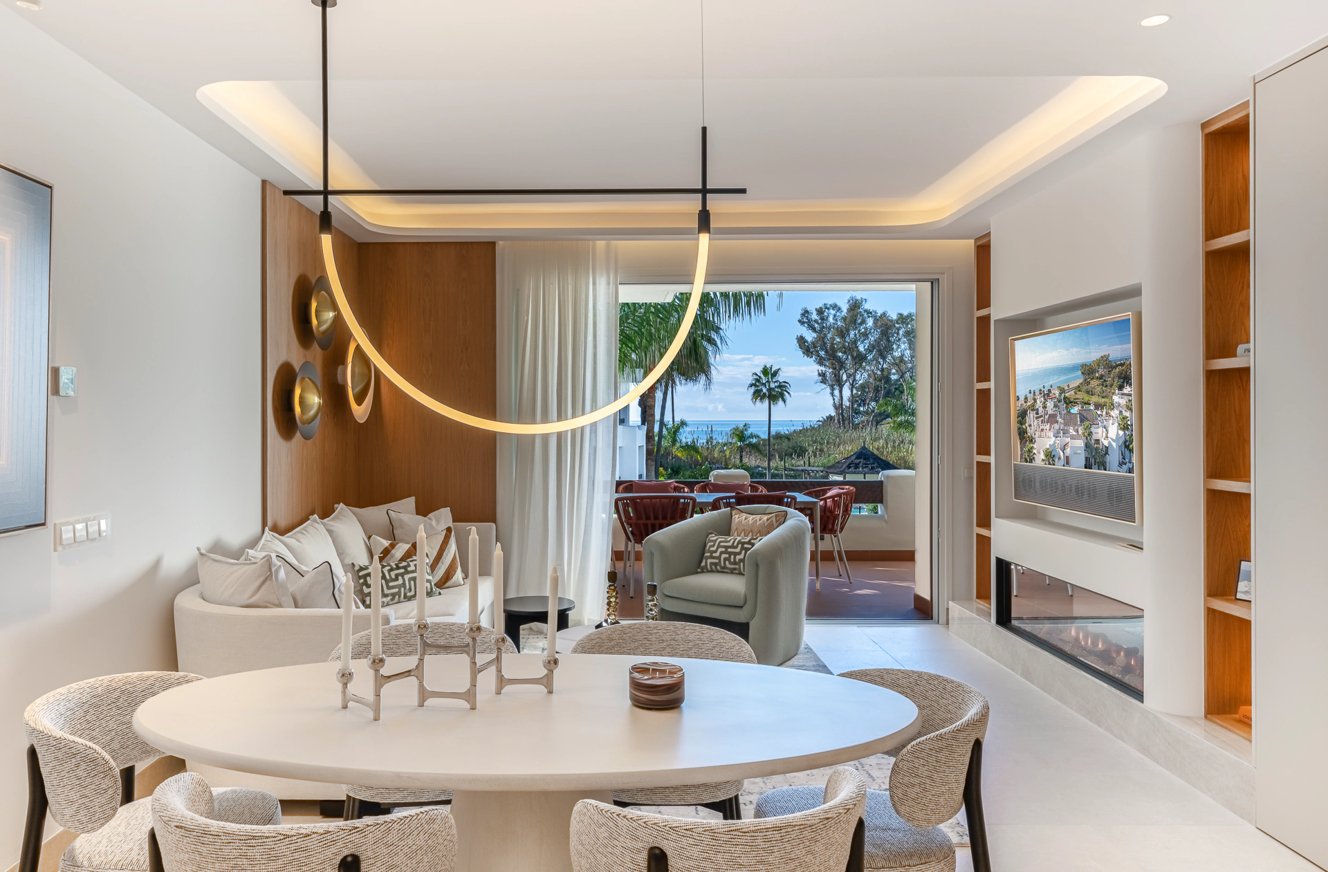 Apartment for sale in Bahía del Velerín, Estepona East