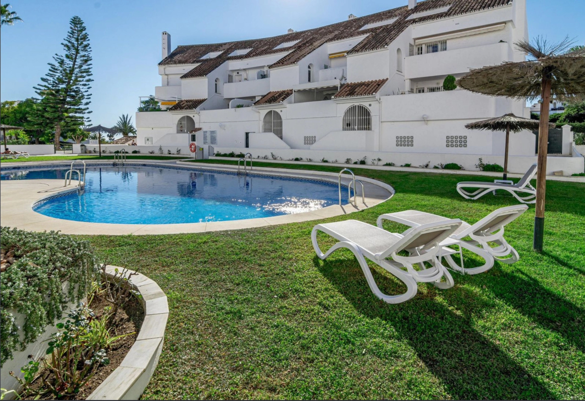 Duplex Penthouse for sale in Nueva Andalucia, Marbella