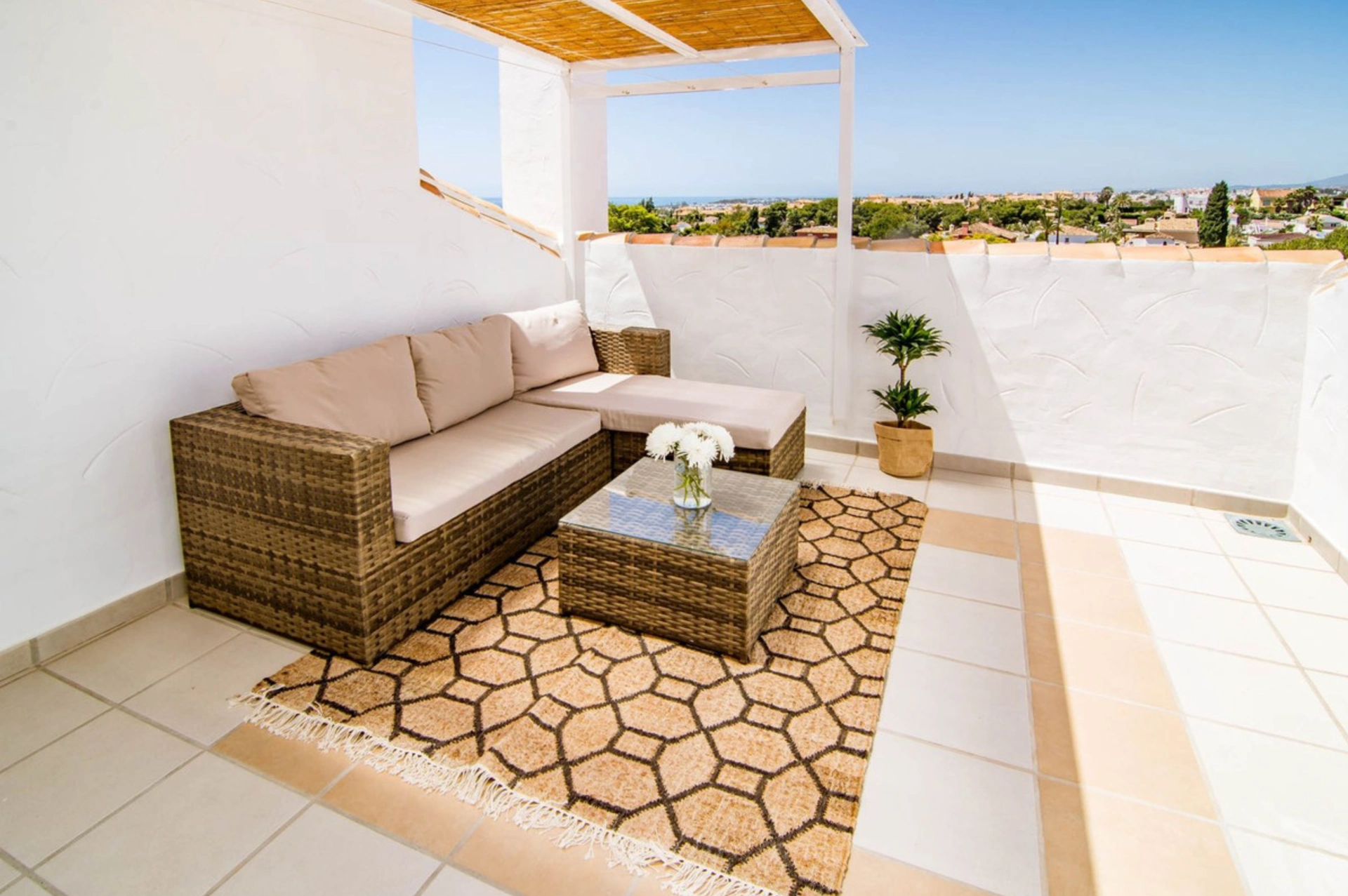 Duplex Penthouse for sale in Nueva Andalucia, Marbella