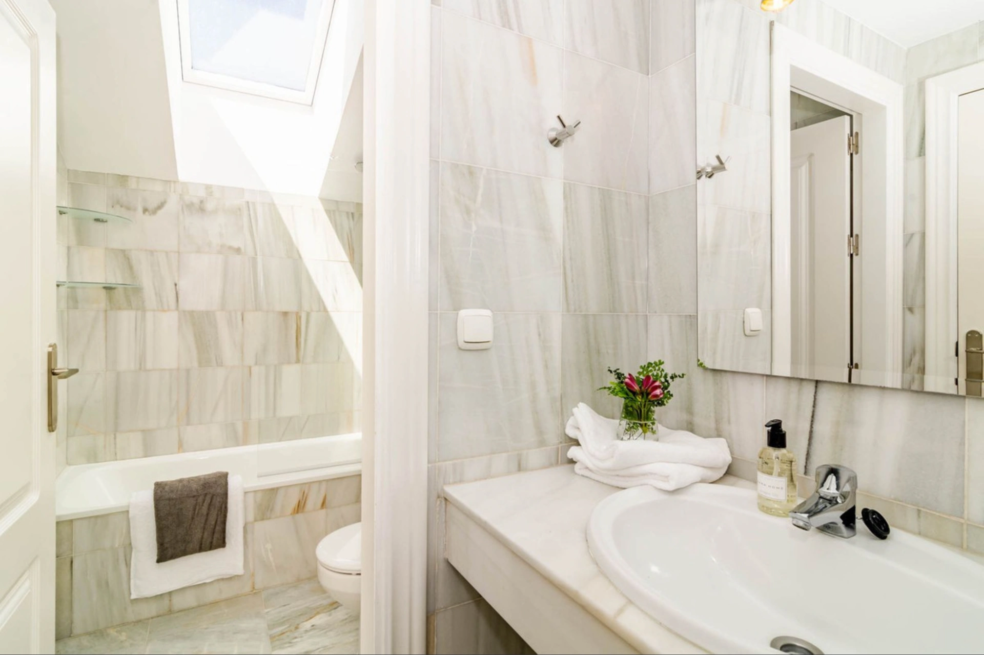 Duplex Penthouse for sale in Nueva Andalucia, Marbella