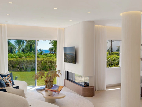 Beachside Ground Floor Apartment in Costalita, Estepona