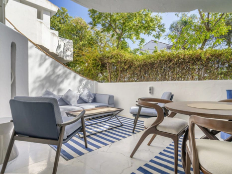 Beautifully Renovated Ground-Floor Apartment Near Puerto Banús