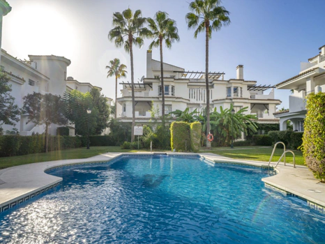 Beautifully Renovated Ground-Floor Apartment Near Puerto Banús